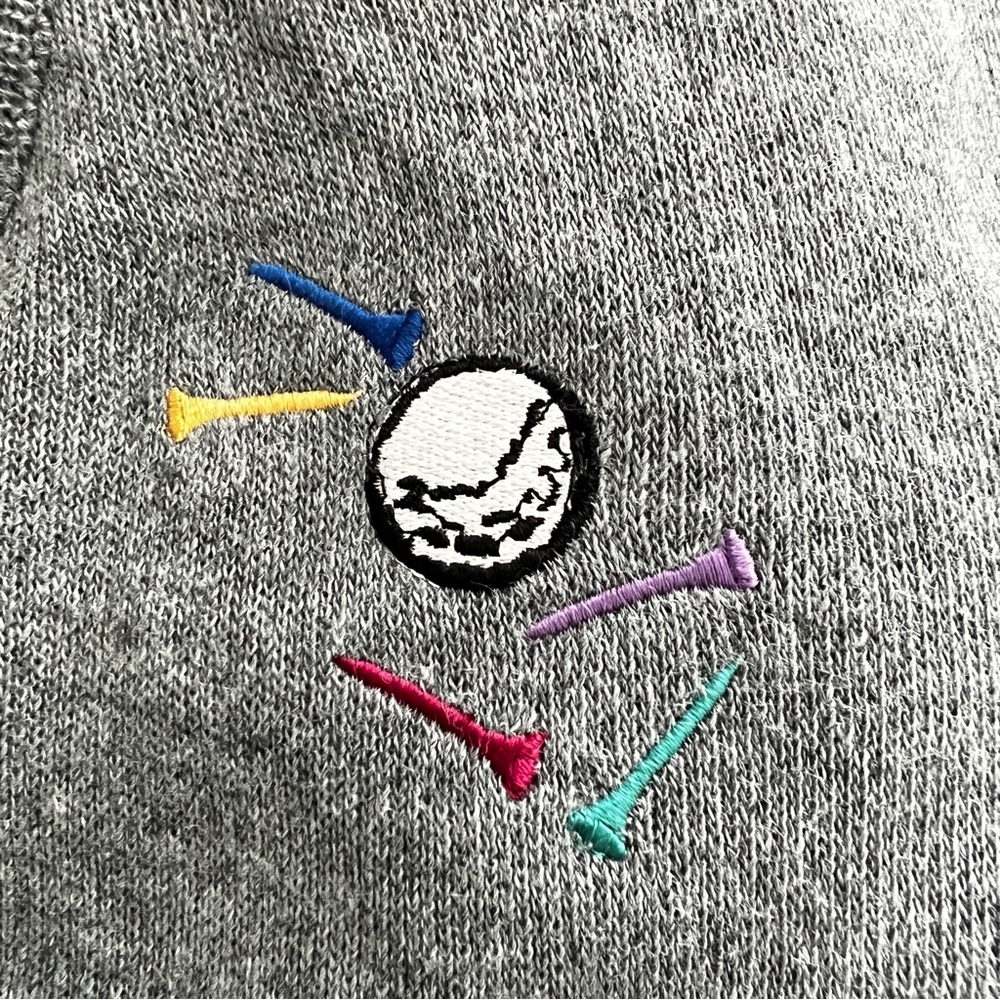 Vintage McBriar Golf Sweater V-Neck Pullover Gray Embroidered Unisex  L - Picture 7 of 7